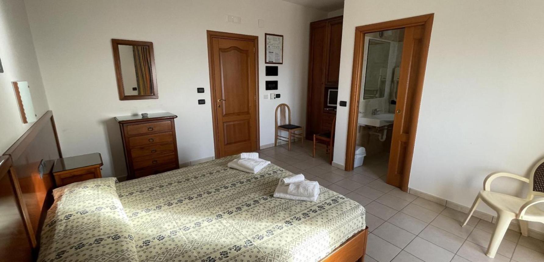 Hotel Dei Bizantini & Villaggio Campo Dei Messapi ซานเปียโตร อิน เบวานญา ภายนอก รูปภาพ