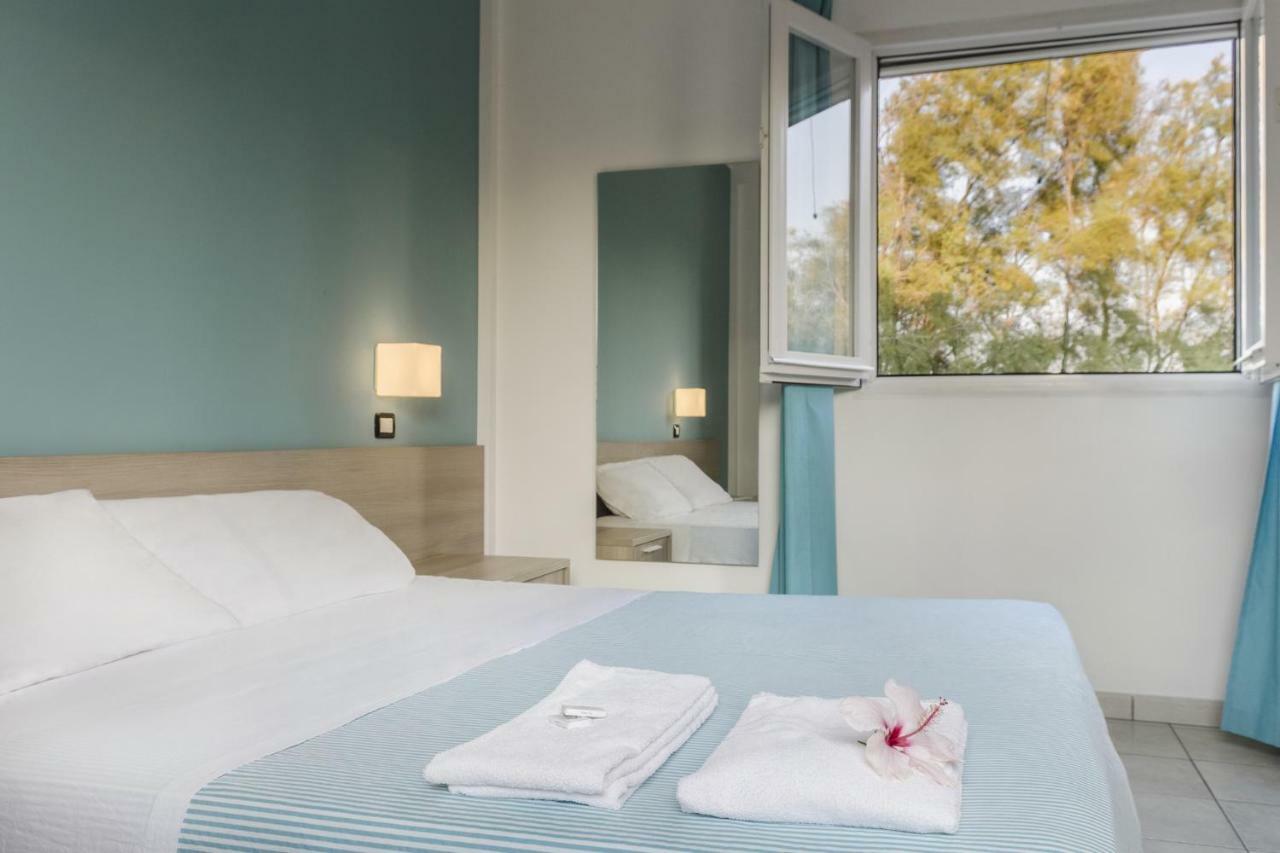 Hotel Dei Bizantini & Villaggio Campo Dei Messapi ซานเปียโตร อิน เบวานญา ภายนอก รูปภาพ